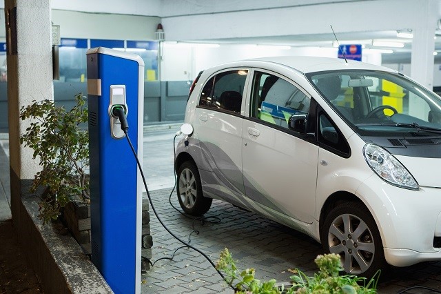 charging electric car