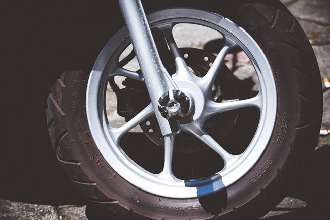 grom tire pressure