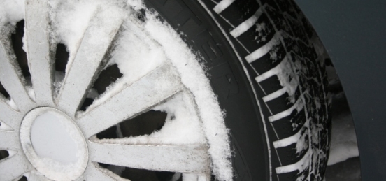 Door te weten waar je winterbanden moet gebruiken, kan een boete vermeden worden. Door te weten waar je winterbanden moet gebruiken, kan een boete vermeden worden.