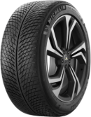 Close-up of the tread Michelin Pilot Alpin 5 SUV 325/35 R22 114 W XL