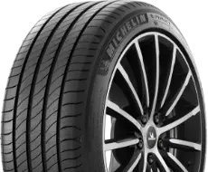 Close-up of the tread Michelin E Primacy