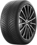 Close-up of the tread Michelin CrossClimate 2 255/35 R18 94 Y XL