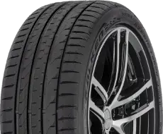 Close-up of the tread Falken Azenis FK520