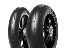 Close-up of the tread Pirelli Diablo Rosso IV Corsa 180/60ZR17 (75 W) Rear TL