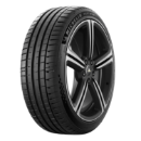 Close-up of the tread Michelin Pilot Sport 5 215/45 R18 93 Y XL, ZR