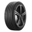 Close-up of the tread Michelin Pilot Sport 5 245/45 R19 102 Y XL, ZR