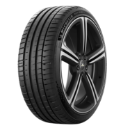 Close-up of the tread Michelin Pilot Sport 5 225/40 R19 93 Y XL, ZR