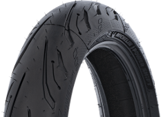 Close-up of the tread Michelin Power Shift 120/70 R15 56 H Front TL M/C