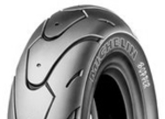 Close-up of the tread Michelin BOPPER 130/70-12 56 L Front/Rear TL/TT