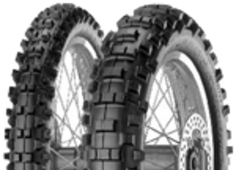 Close-up of the tread Metzeler MCE 6 Days Extreme 130/90-18 69 M Rear TT M/C M+S
