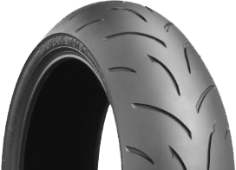 Close-up of the tread Bridgestone BT 015 190/50ZR17 (73 W) Rear TL M/C M