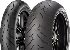 Close-up of the tread Pirelli Diablo Rosso II 200/50ZR17 (75 W) Rear TL M/C