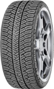 Close-up of the tread Michelin PILOT ALPIN PA4 305/30 R20 103 W XL